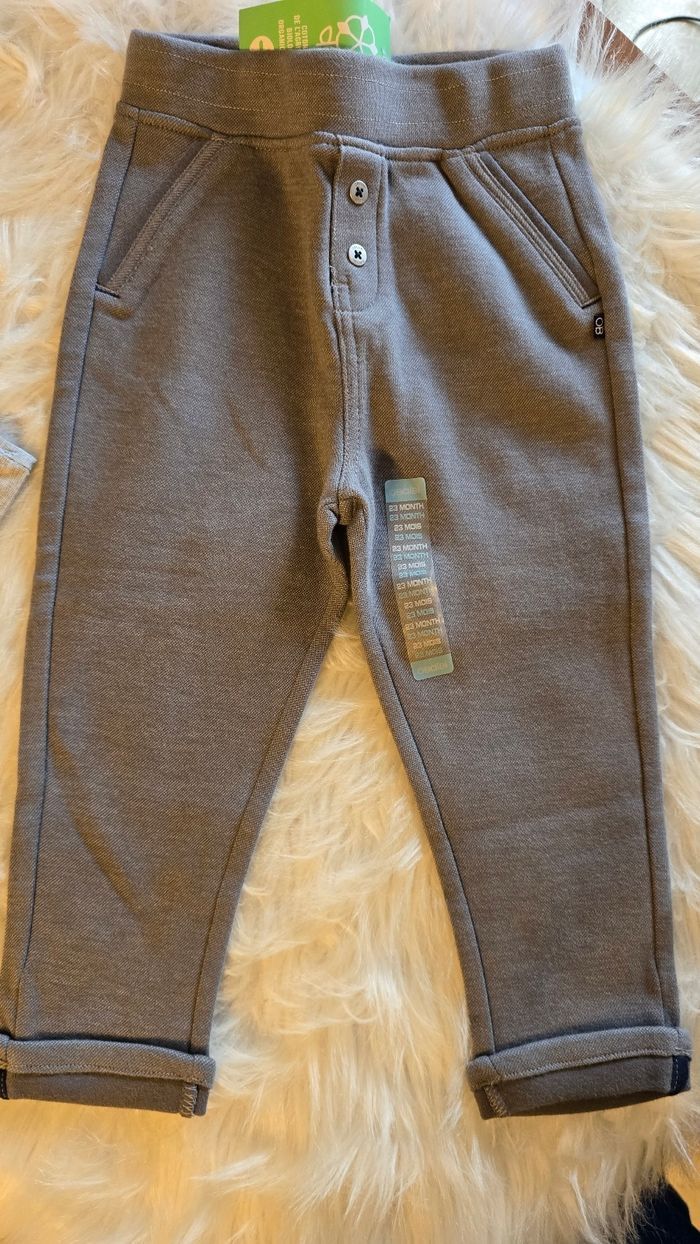 Neufs (non portés) 🏷🤩😍💙 Superbe ensemble teeshirt ml et pantalon 23mois garçon 💙😍🤩 - photo numéro 4