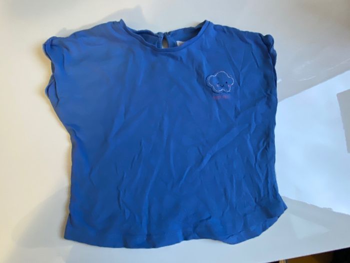 2 pulls et 1 tee shirt - photo numéro 4