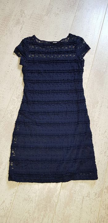 Robe dentelle bleu marine