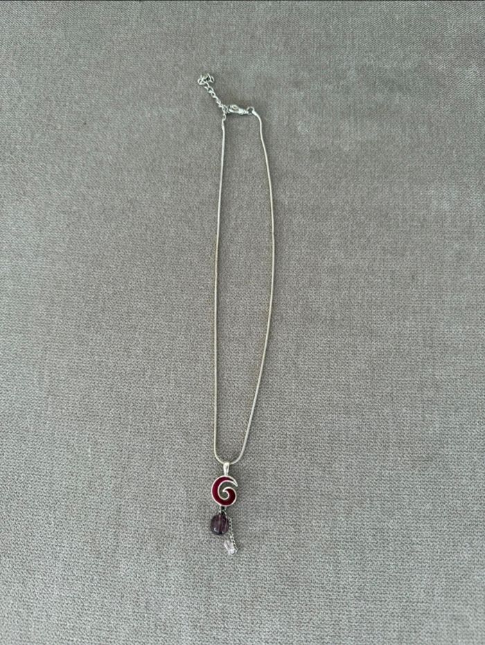 Collier argenté avec motif spiral rose et sa perle - photo numéro 7
