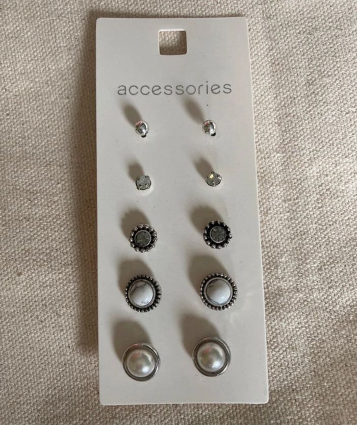 5 paires de boucles d’oreille fantaisie neuves