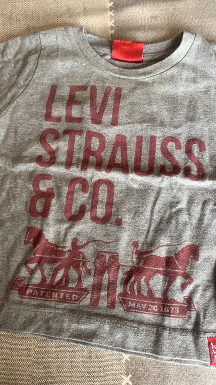 T shirt Lévis 2 ans - photo numéro 2