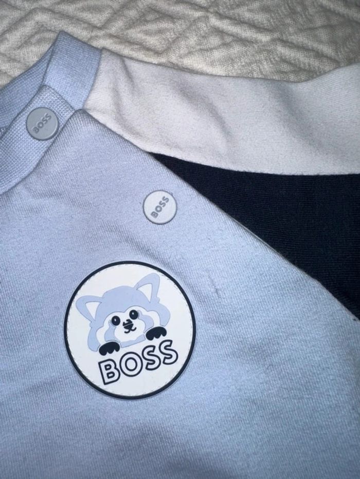 Jolie tenue Hugo Boss état neuf - photo numéro 3