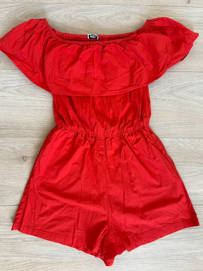 Combishort femme épaules dénudées rouge volant - photo numéro 2