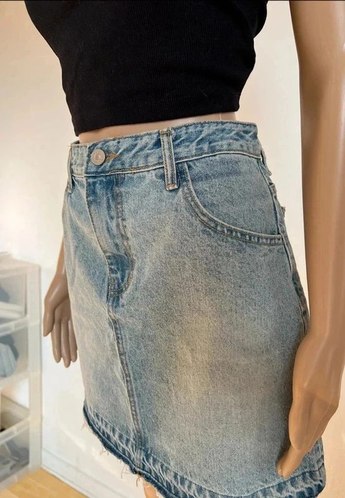 Jupe en jean taille M achetée en Corée du Sud excellent état-> Petite jupe en jean achetée en Corée - photo numéro 8