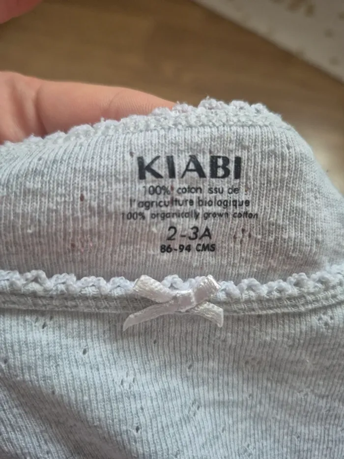 Lot 2 maillot de corps kiabi 2/3ans 86/94cm - photo numéro 3