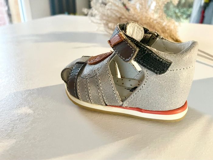 Sandalette marque Bellamy grises taille 16 - photo numéro 4