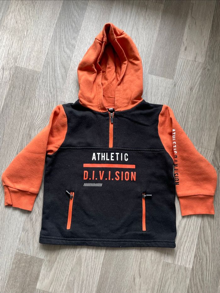 Pull à capuche