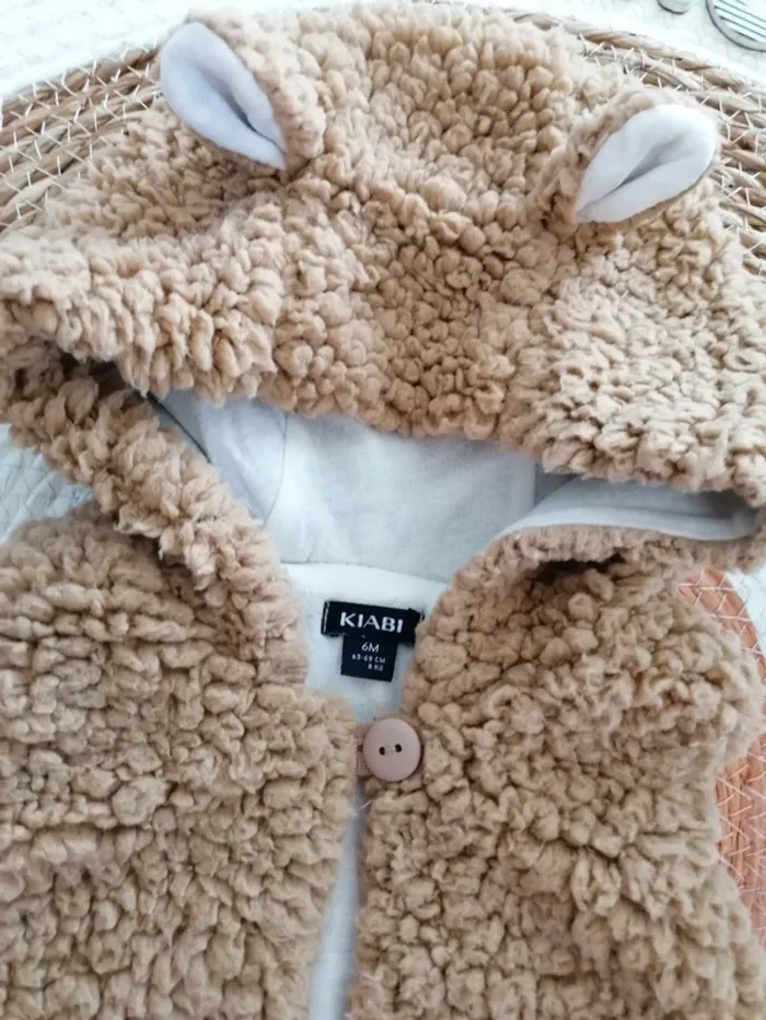 Gilet tout doux sans manches - Kiabi - 6 mois - photo numéro 2