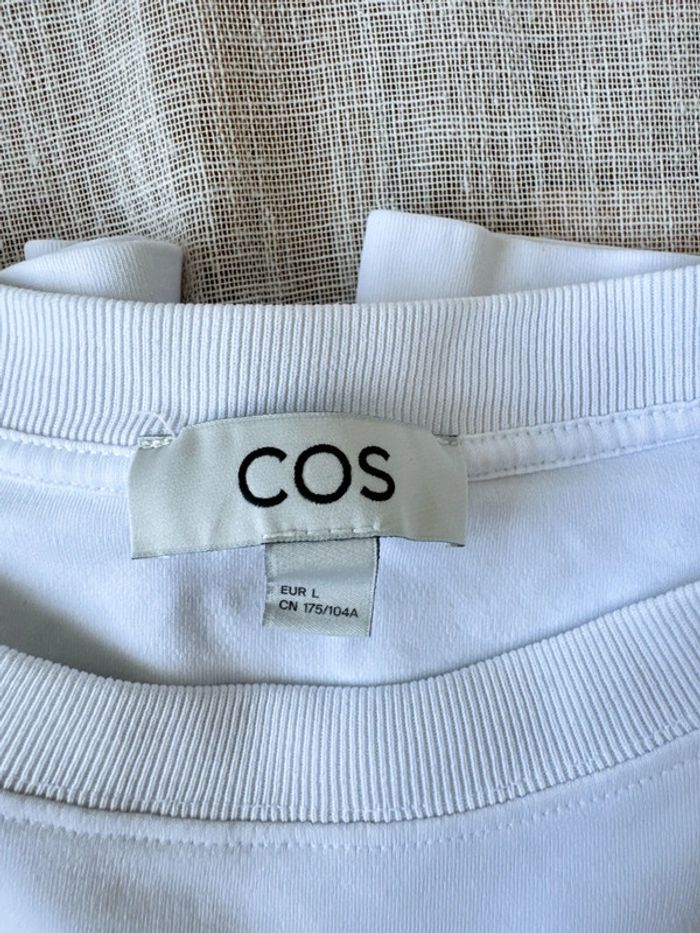 T-shirt COS - photo numéro 2