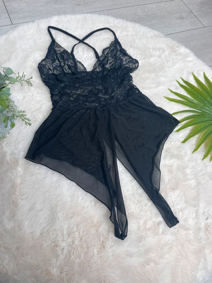 bodie  , lingerie sexy en dentelles ouvert - photo numéro 6