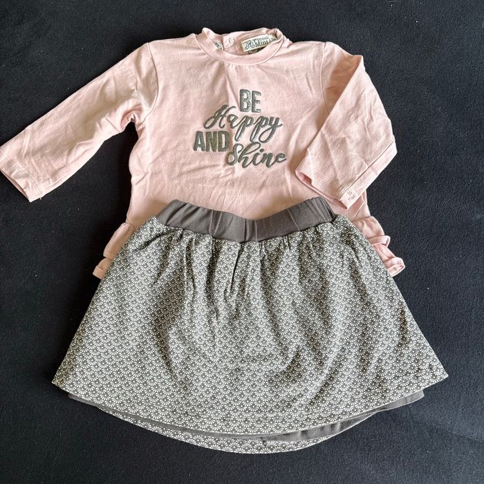 Ensemble tee shirt + jupe - photo numéro 2