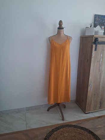 Robe moutarde