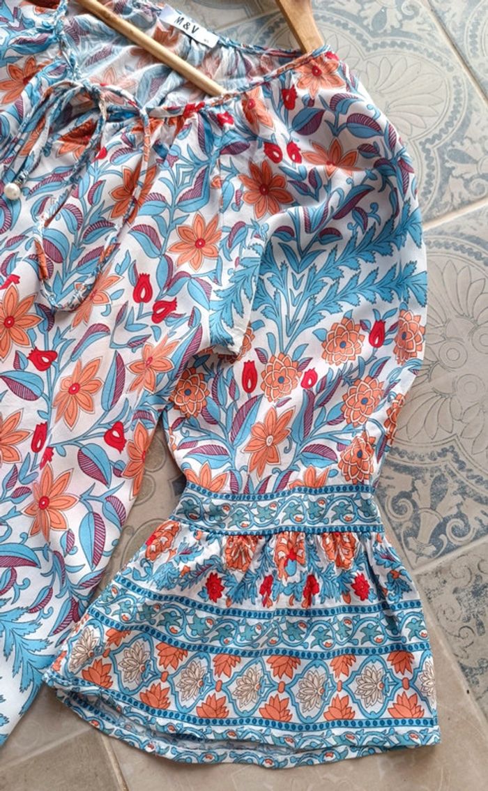 Très jolie blouse M&V taille M/L - neuve - photo numéro 2