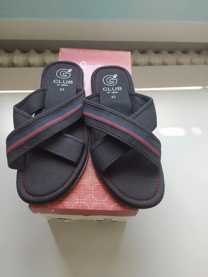 Paire de claquettes d'été neuve pour hommes - photo numéro 5