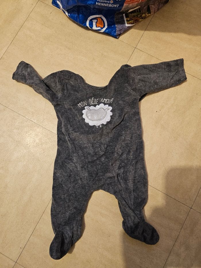Vêtements bébé 1 mois - photo numéro 8