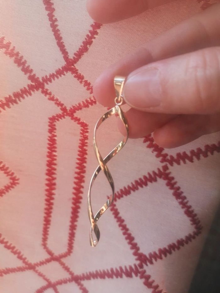 Pendentif plaqué or - photo numéro 2