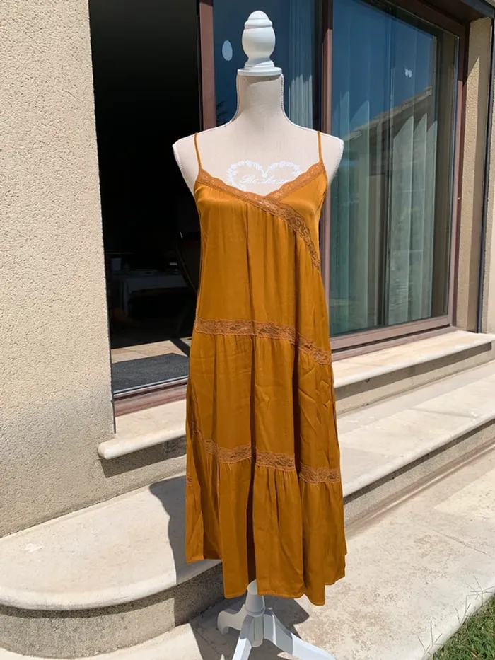 Robe à bretelle mi-longue ocre Les Petites taille S - photo numéro 10
