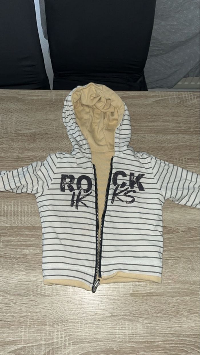 Lot de vêtement 18-24 mois - photo numéro 2