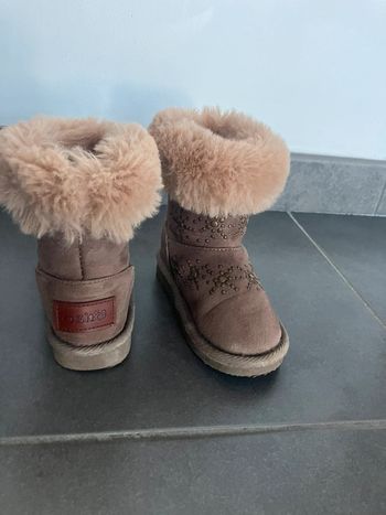 Bottines fourrées 23