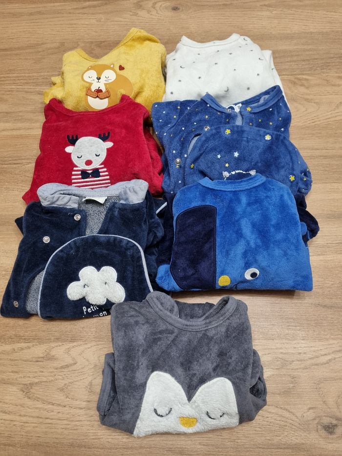 Lot de 7 pyjamas