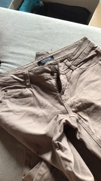 Pantalon beige droit