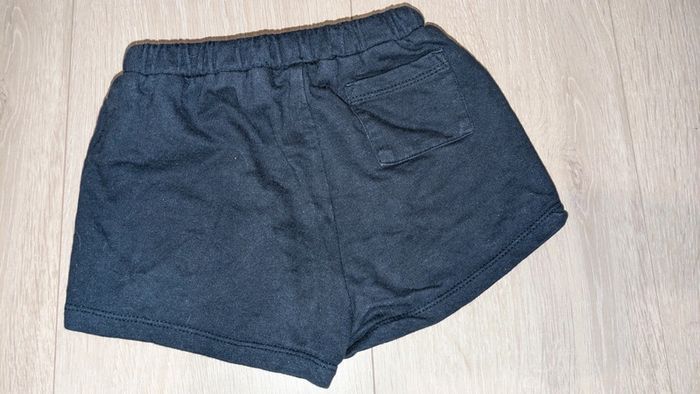 Short marine garçon 24 mois - photo numéro 3