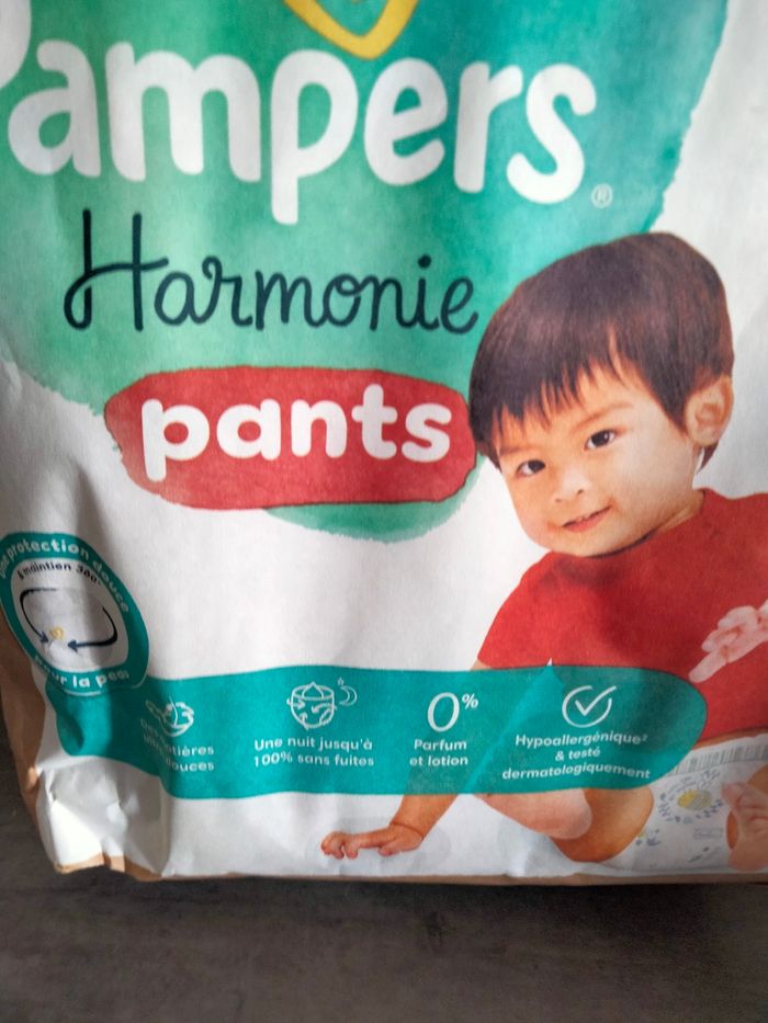 Paquet de Pampers pants harmonie taille 4 - photo numéro 2