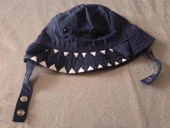 Chapeau dinosaure orchestra 44 cm