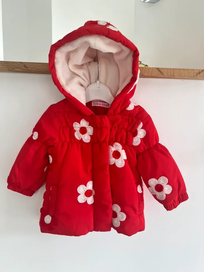 Veste rouge broderie fleur blanche Tom & kiddy