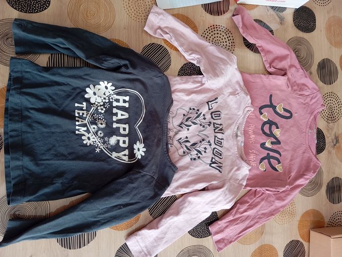 Vêtements fille 3/4 ans - photo numéro 2