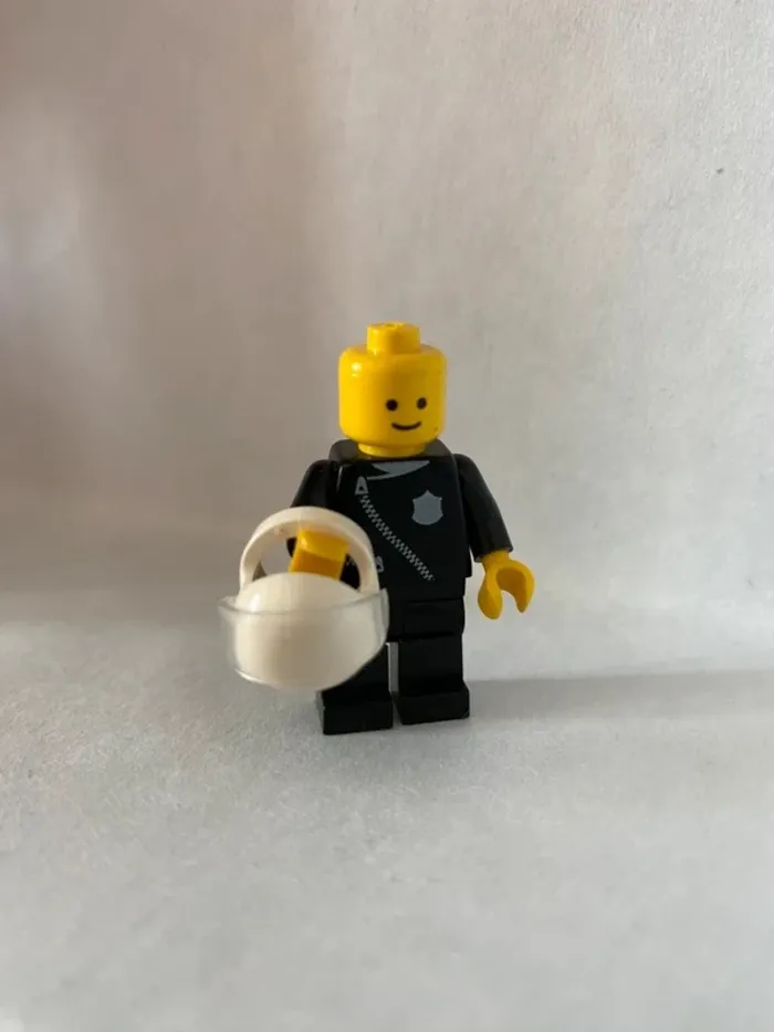 Minifigurine LEGO Vintage Cop004 - Policier 1988 - Très bon état - photo numéro 5