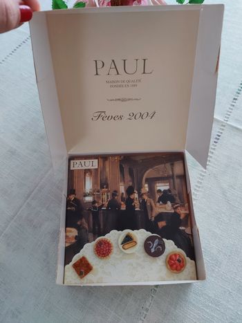 Coffret boulangerie Paul 2004 fèves de collection