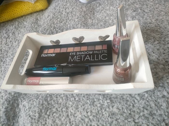 Lots maquillage - photo numéro 2