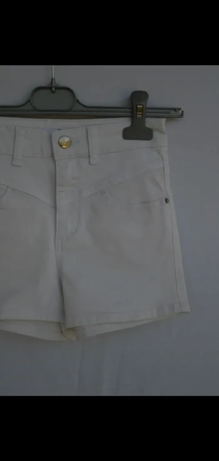 Short blanc - photo numéro 3