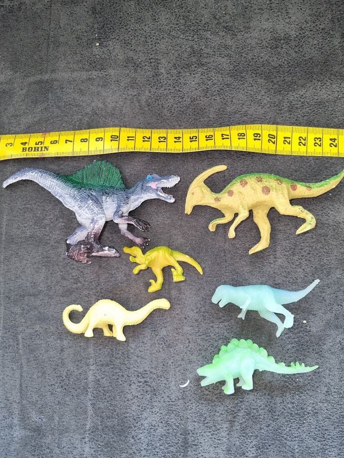 Lot dinosaures - photo numéro 2