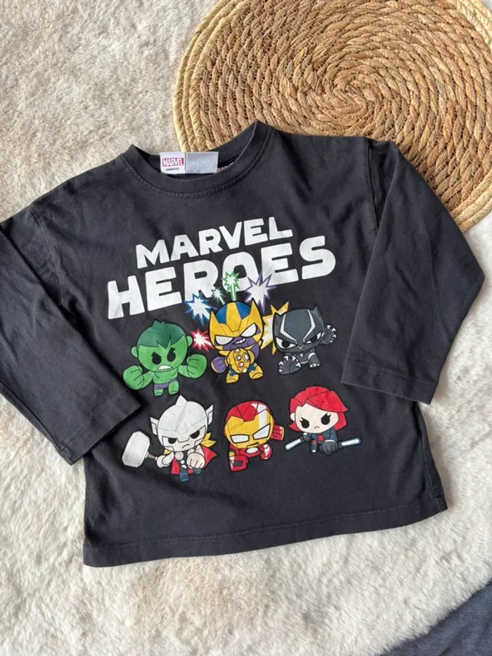 T-shirt manches longues Marvel