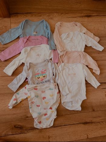 Lot 9 bodies en 6 et 9 mois