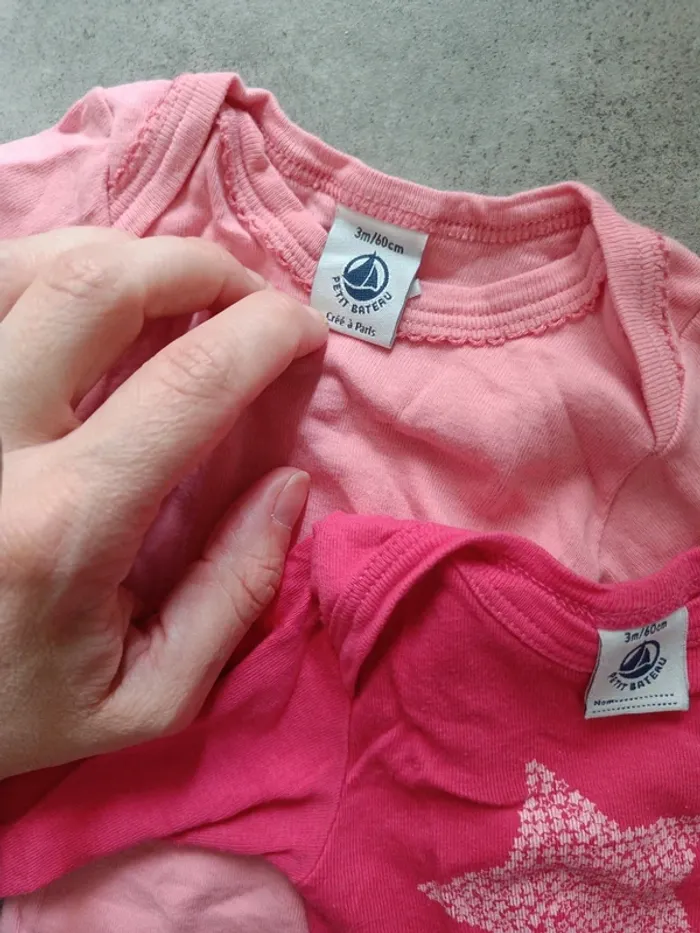 Lot de 2 bodies Petit Bateau roses 60cm manches longues - photo numéro 3