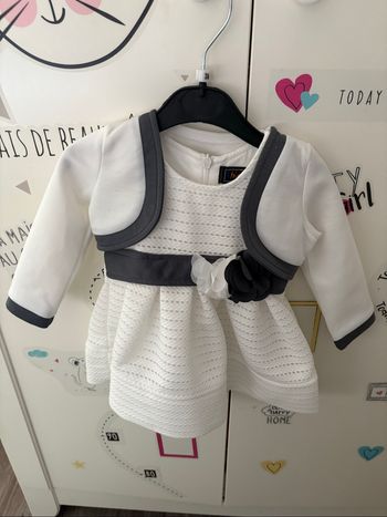 Robe de cérémonie
