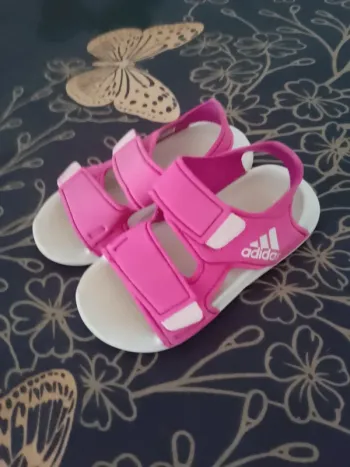 Sandales adidas fille 26