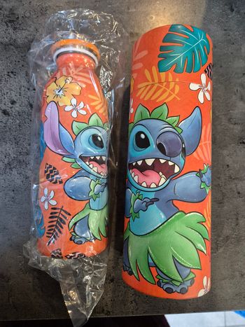 Boite gourde isotherme 500 ml disney  home stitch neuf