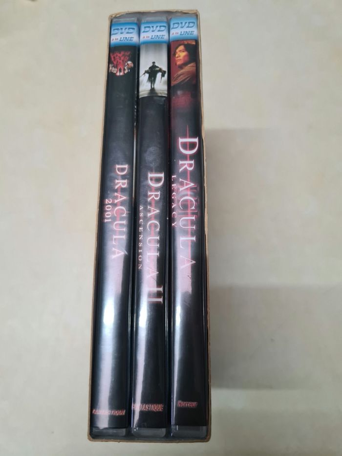 Dracula coffret trilogie Dvd neuf sous blister - photo numéro 2