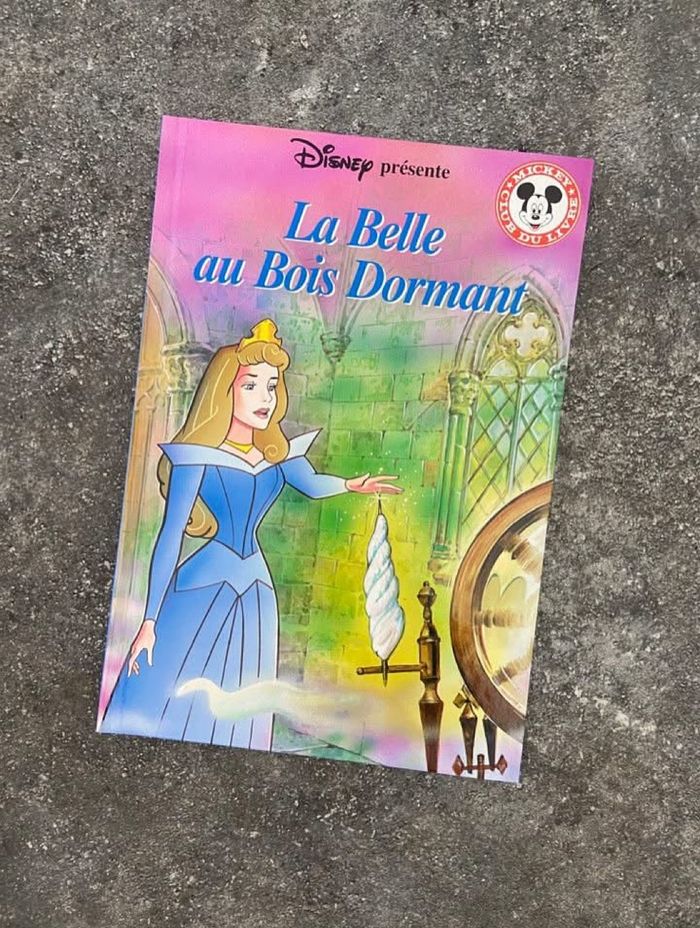 La belle au bois dormant 📚