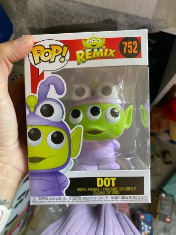 Funko pop alien dot 752