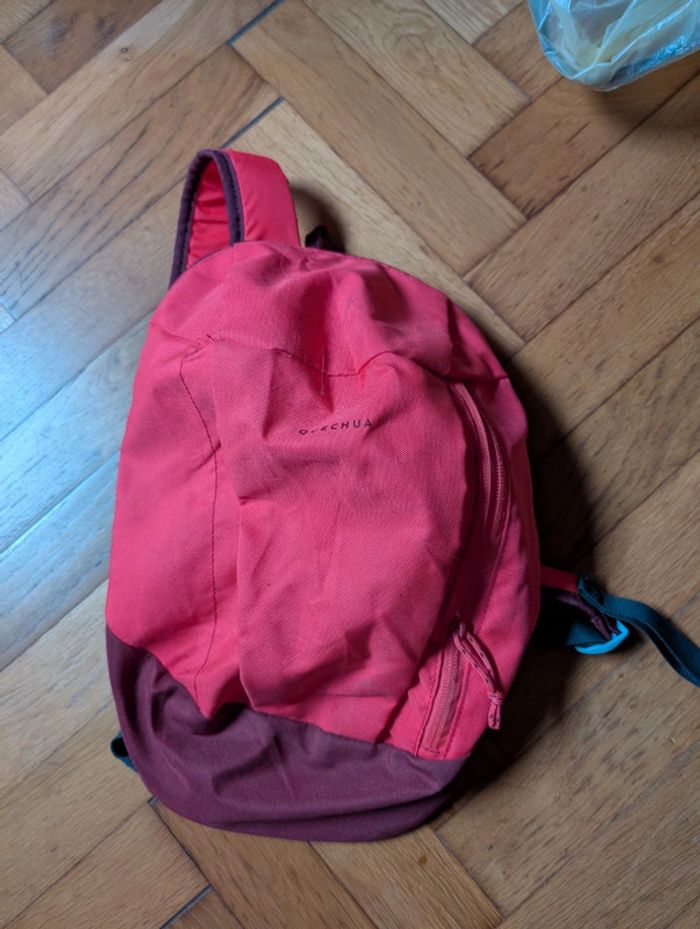 Sac a dos Quechua Rose rouge