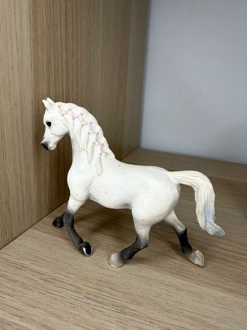 Jument arabe schleich