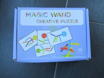 Bâtonnets de glace et jetons en bois avec cartes modèles (puzzle) neuf personnage