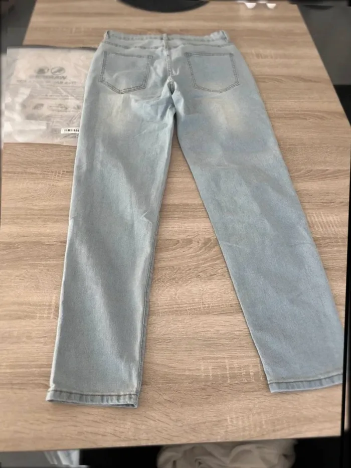 Jeans neuf taille M - photo numéro 3