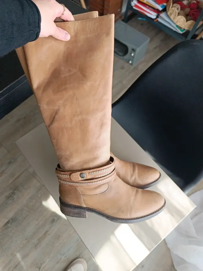 Pas de vinted go svp Bottes - photo numéro 5